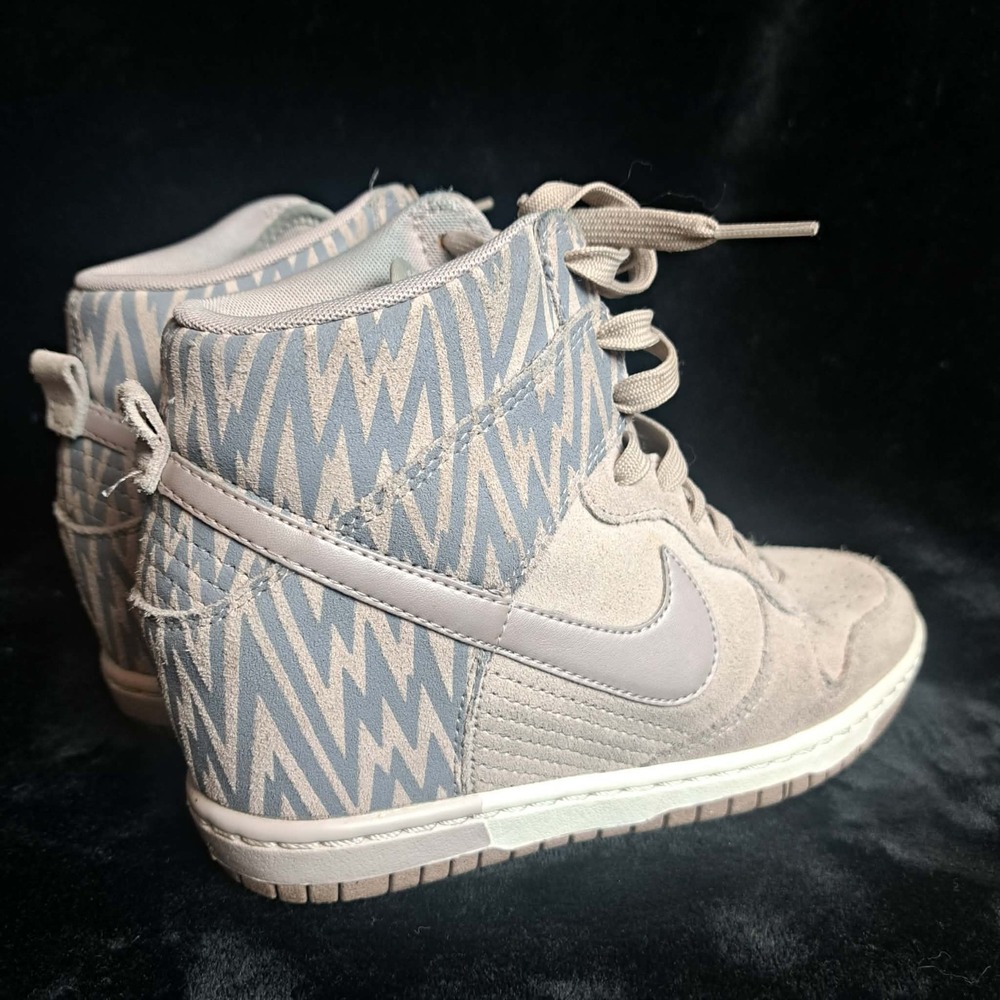 Nike Dunk Sky Hi Women's Size 6 Hidden Wedge Brown Sneakers Shoes 543258-003 - Picture 2 of 11